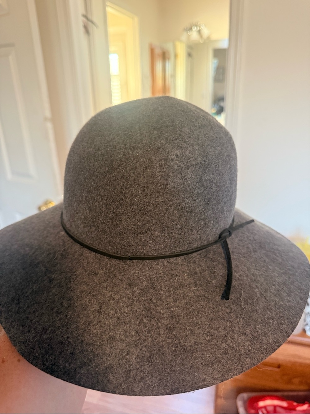 Phenix Gray Wide-Brim Felt Hat with Slim Black Tie